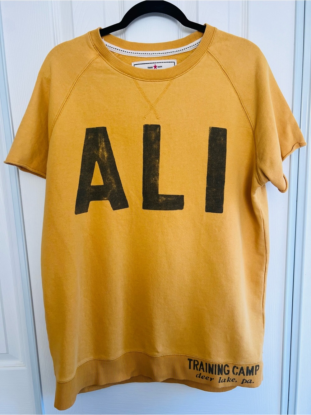Roots of Fight Boxing Muhammad Ali Training Camp Short Sleeve Sweatshirt Men L